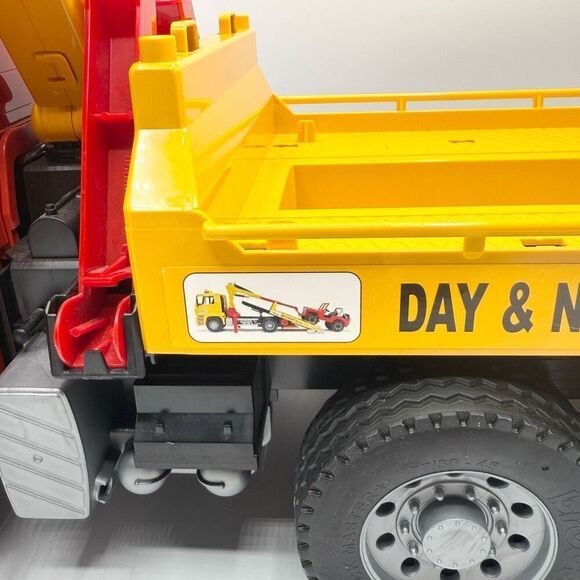 Bruder Night & Day Service Wrecker Tow Truck #4143 - Picture 5 of 11